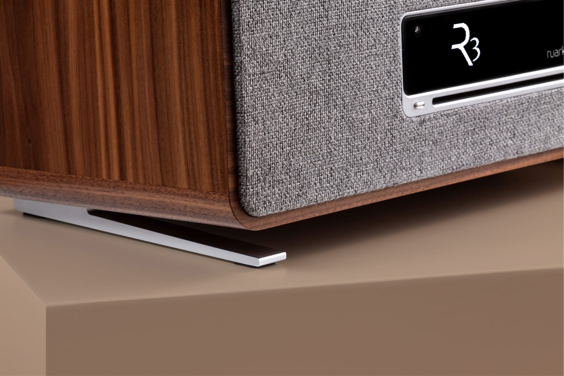 Ruark Audio R3 rich walnut veneer