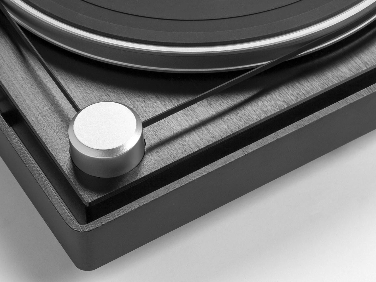 Premiera ALFA black