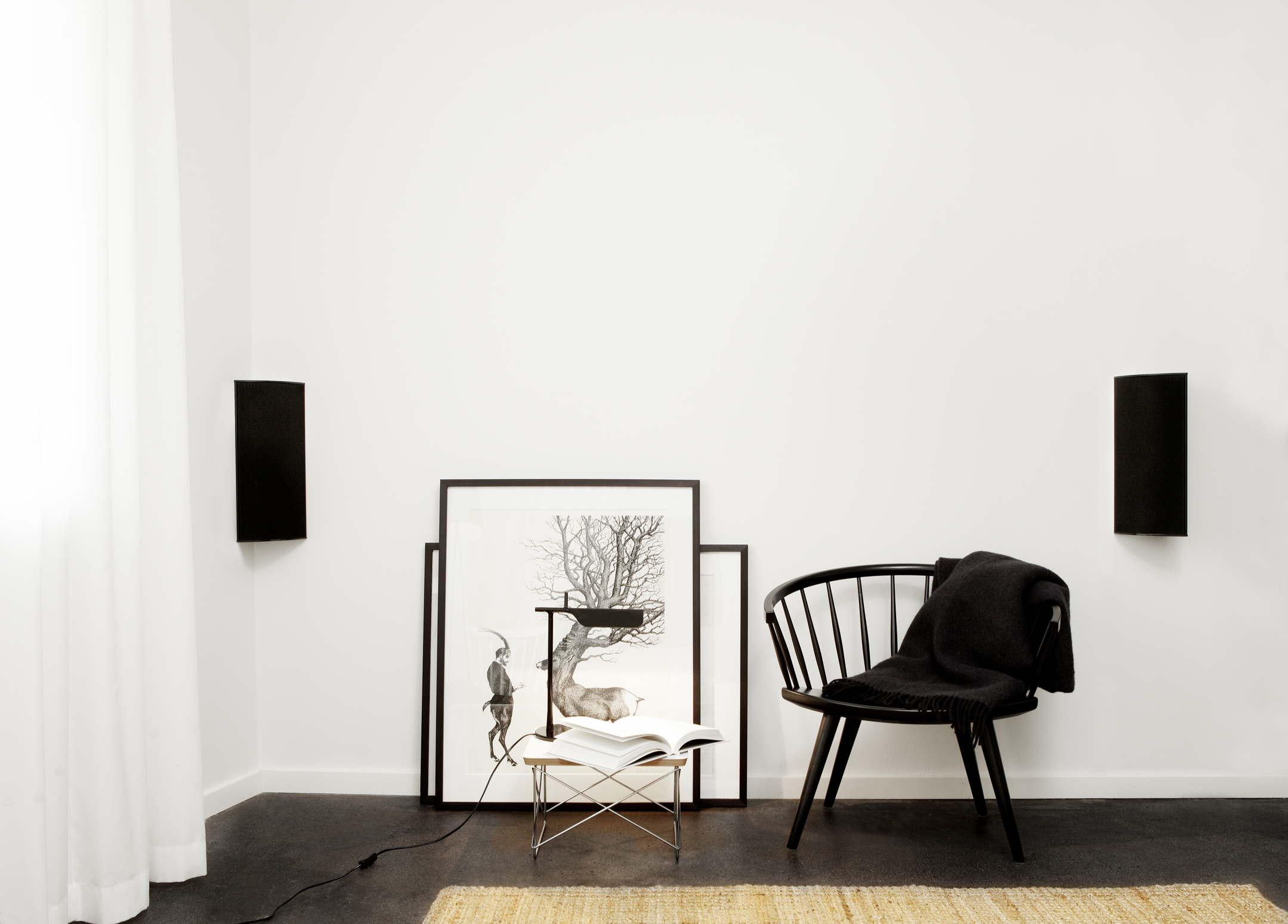 Cornered Audio С4 black
