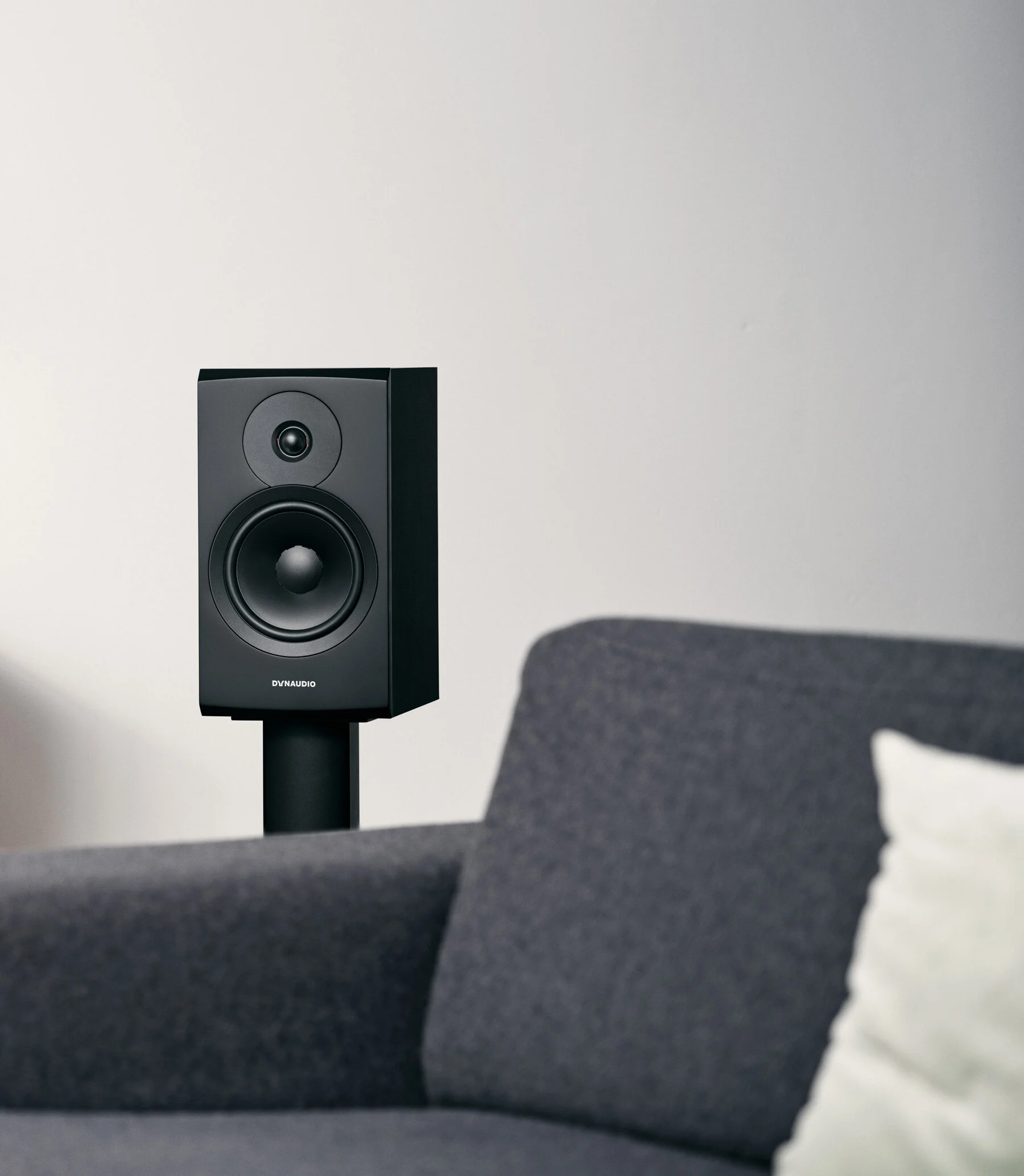 Dynaudio Emit 20 satin black