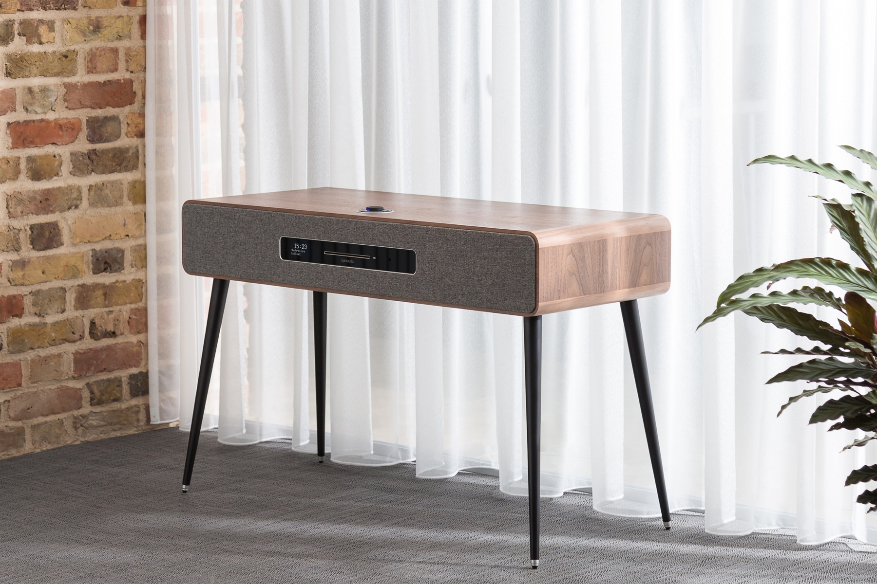 Ruark Audio R7 MK3 rich walnut