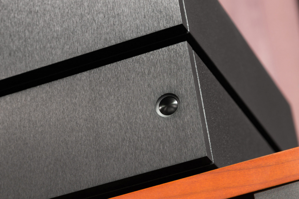 Naim_NAP_300-6.jpg