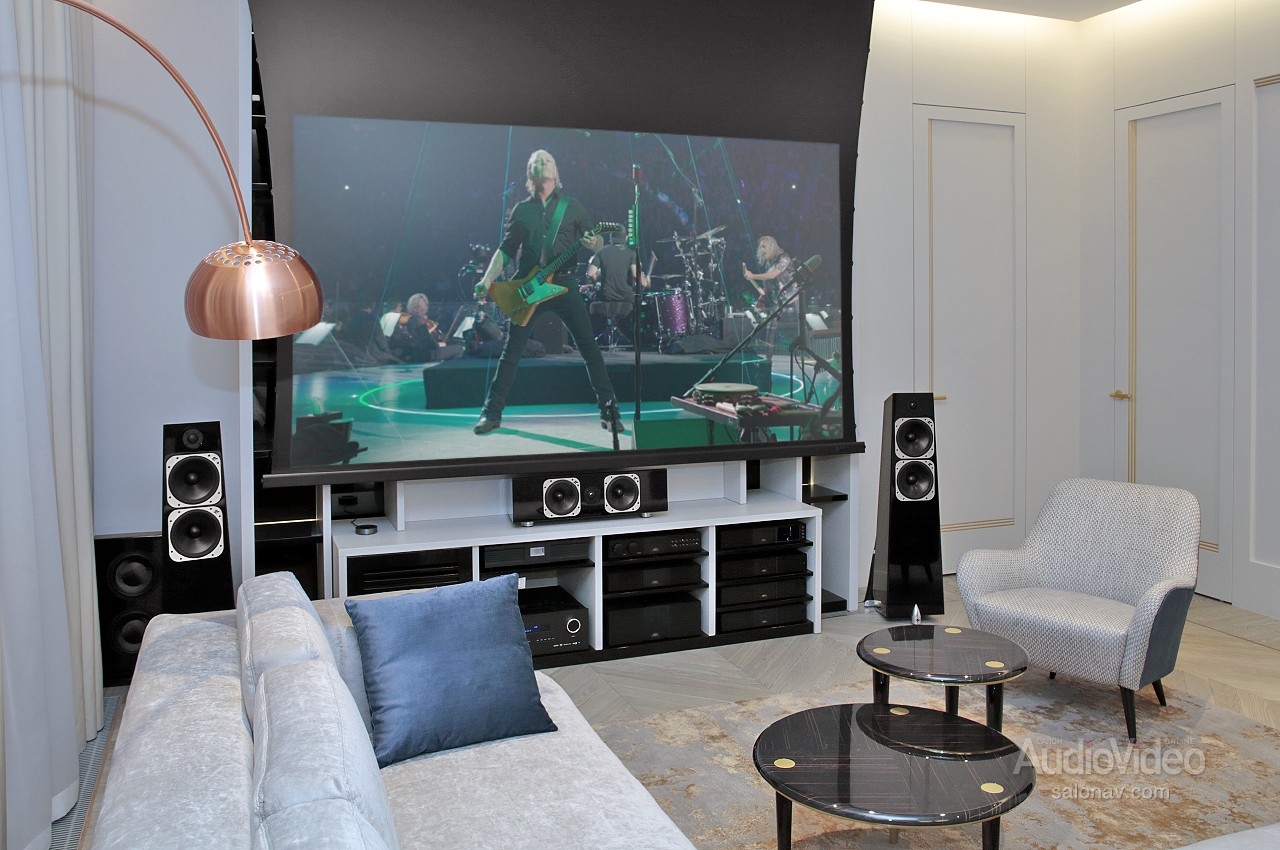 Naim_and_Totem_Acoustic_system_001.jpg